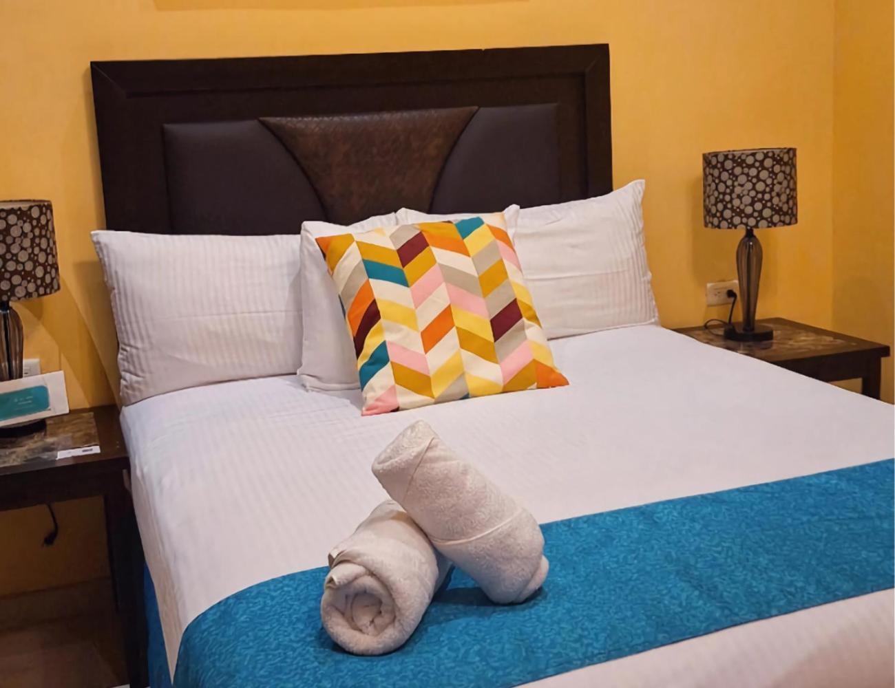 Hotel Del Capitan De Puebla Extérieur photo
