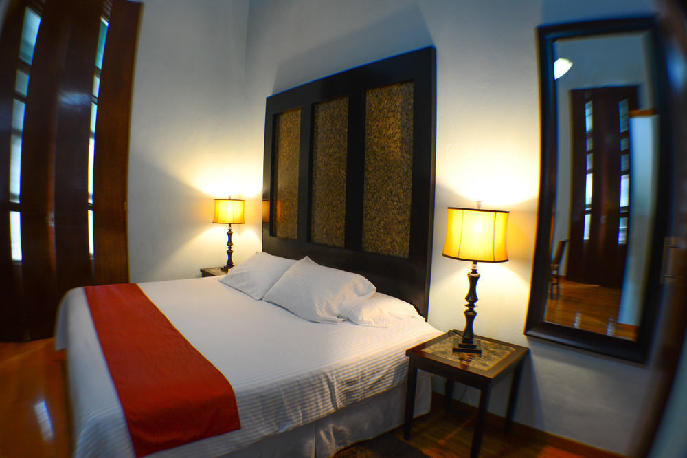 Hotel Del Capitan De Puebla Extérieur photo